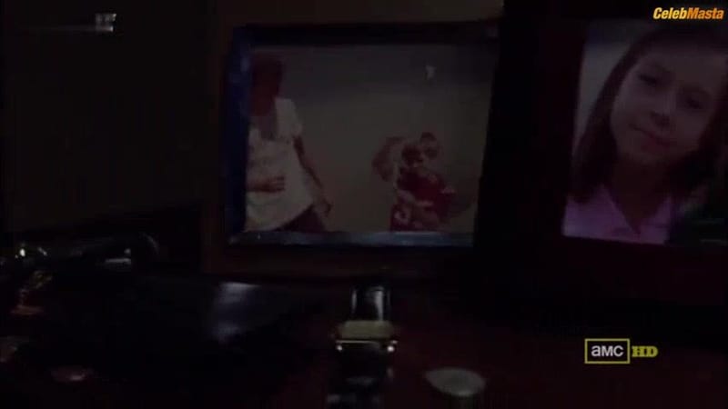 Anna Gunn Bares Boobs Scene in Breaking Bad