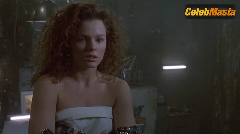 Dina Meyer Hot Scene in Johnny Mnemonic