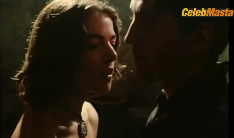 Claudia Gerini Tits Scene from Lanno Prossimo... Vado A Letto Alle Dieci
