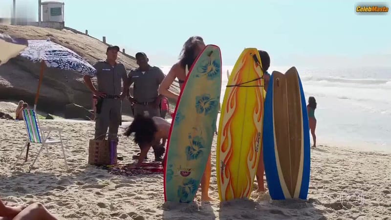 Debora Nascimento's Tits Scene from Verao 90
