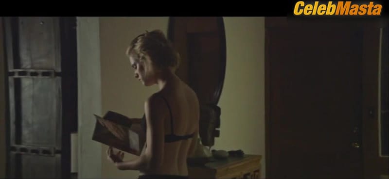 Mackenzie Davis and Caitlin FitzGerald's Underwear Scene in Always Shine