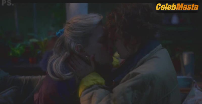 Amelia Eve and Victoria Pedretti's Lesbian Scene in The Haunting Of Bly Manor
