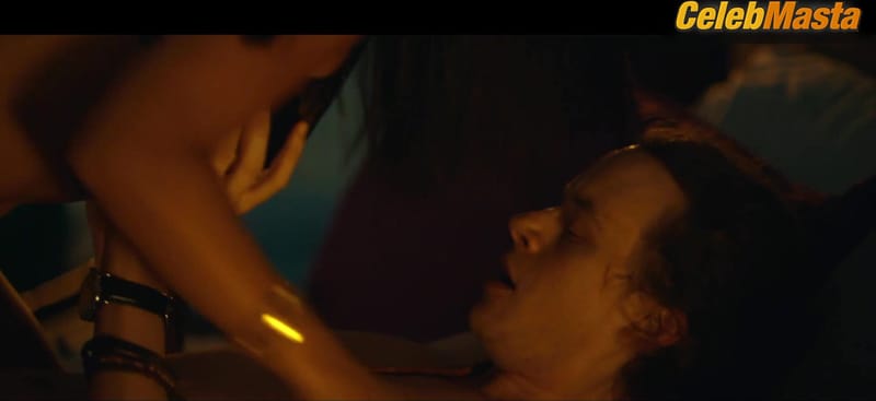 Nabiha Akkari Underwear Scene in ZeroZeroZero Series