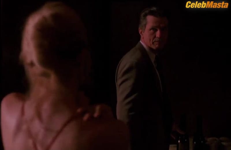 Drew Barrymore's Steamy Nude Scene in Poison Ivy