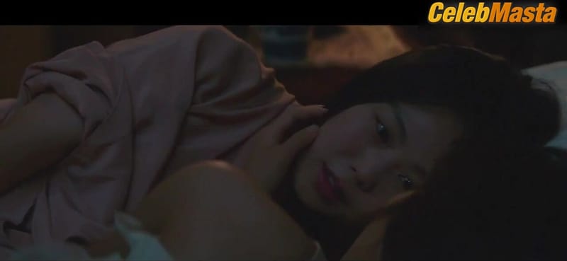 Kim Min-Hie and Kim Tae-Ri's Lesbian Sex Scene in The Handmaiden