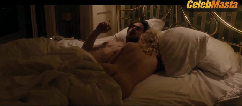 Ida Engvoll's Booty and Underwear Scene from Vitt Skrap