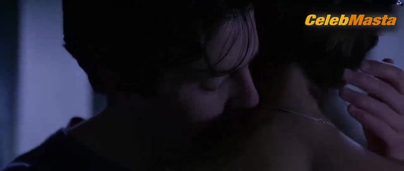 Julia Roberts' Hot Scene in Notting Hill