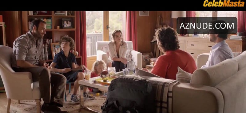 Roxane Mesquida Sexy Scene from Nos Futurs