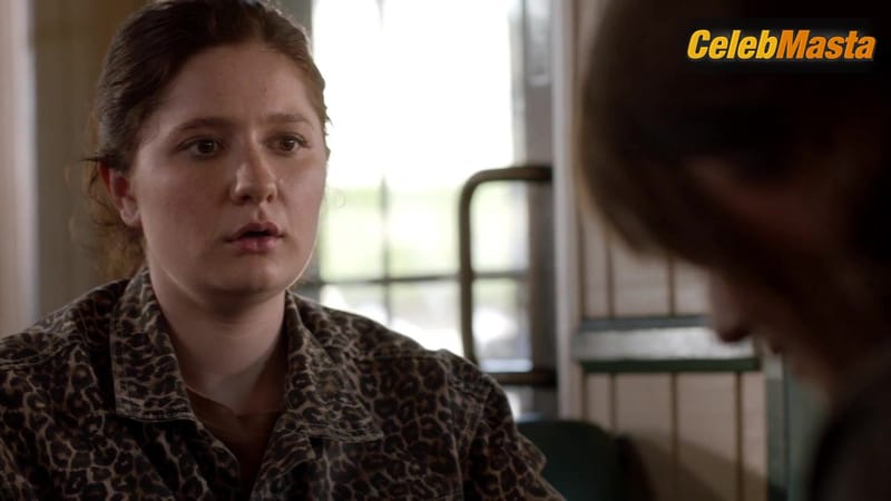 Emma Kenney and Alison Jaye's Lesbian Scene in Shameless