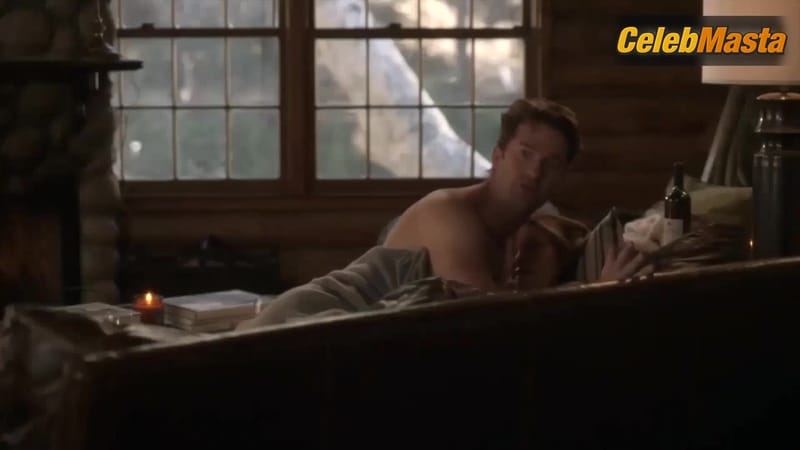 Ellen Pompeo Bares All in Scene from Grey's Anatomy