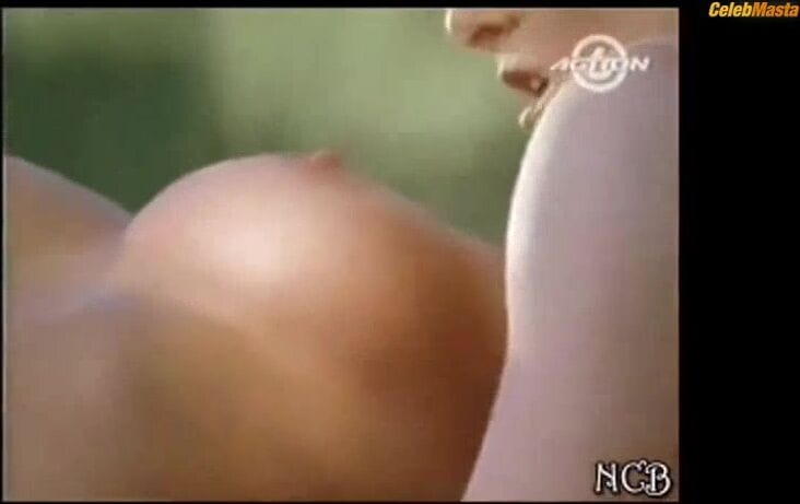 Lauren Hays and Monique Parent Lesbian, Booty Scene in Temptations