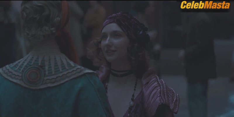 Virginia Gardner and Madison Rogers Lesbian Sex Scene in 1923