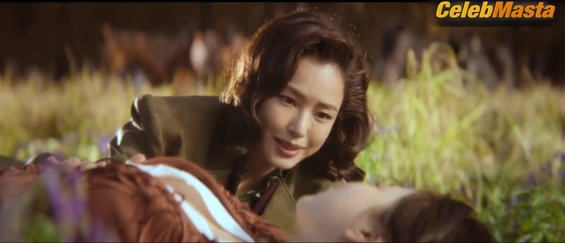 Bang Hyo-rin and Lee Ha-nee Steamy Scene in Aema