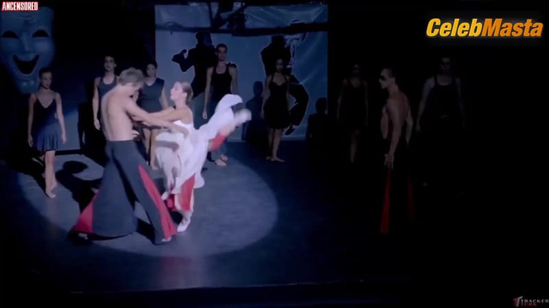 Hazal Kaya's Tits Scene from Ay Buyurken Uyuyamam