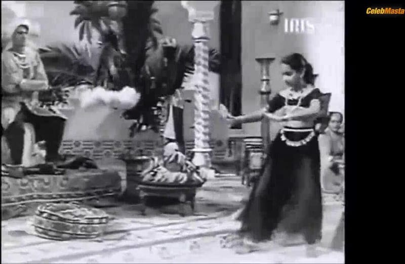 Sophia Loren Sexy Scene from Era Lui... Si! Si!