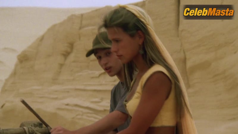 Rhona Mitra Sexy Scene from A Kid In Aladdins Palace