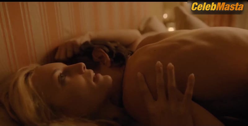Leila George and Louis Partridge Bare Butt, Tits Scene in Disclaimer