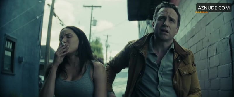 Jurnee Smollett-Bell Tits Scene in Smoke