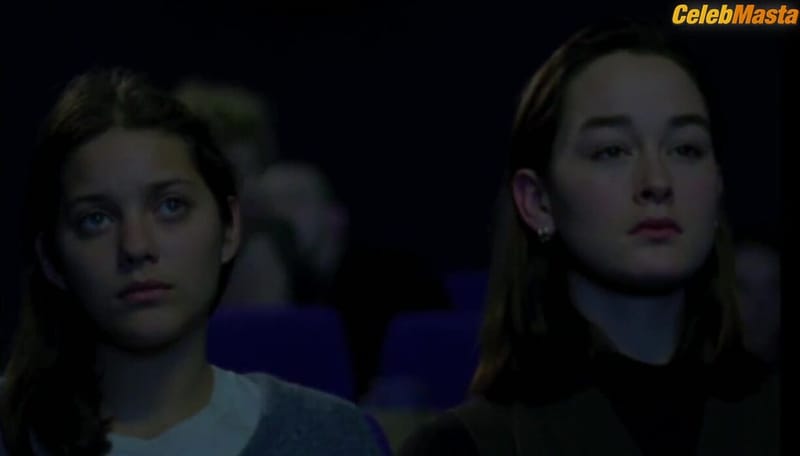 Anne Deleuze and Marion Cotillard's Boobs Scene in Chloe