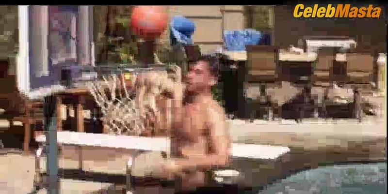 Molly Gordon's Tits Scene from Animal Kingdom