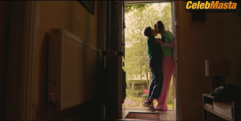 Tanya Reynolds and Patricia Allison's Lesbian Sex Scene in Sex Education