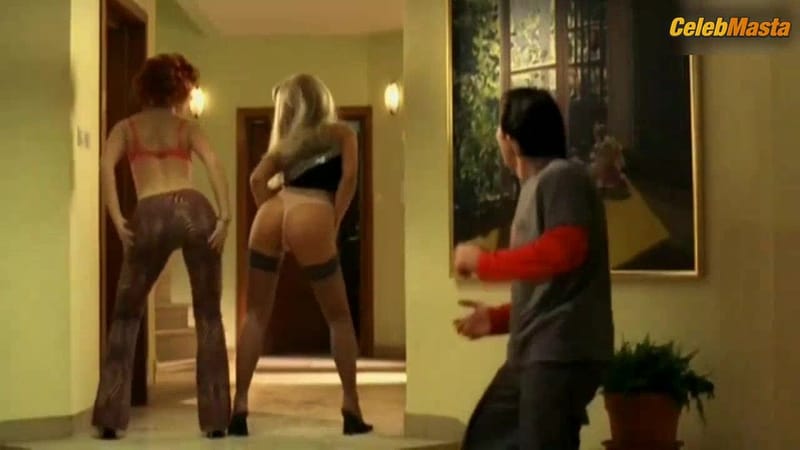 Anna Wojton, Kasia Smutniak and Anna Brusewicz Tits, Thong Scene from Haker