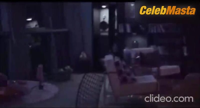 Aslihan Malbora Real Sex Scene with Dildo (etkileyici)