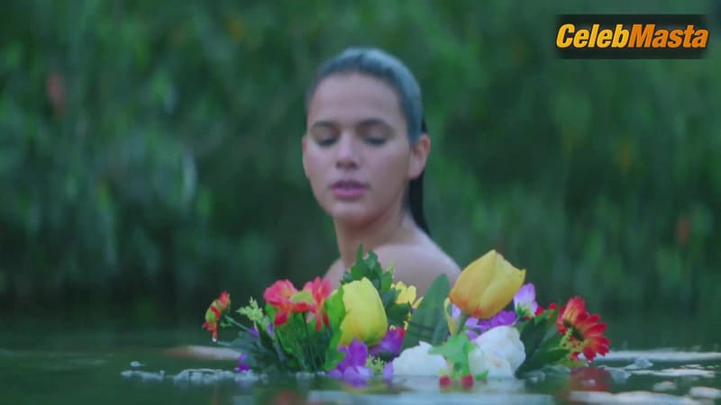 Bruna Marquezine Tits Scene from Vou Nadar Ate Voce