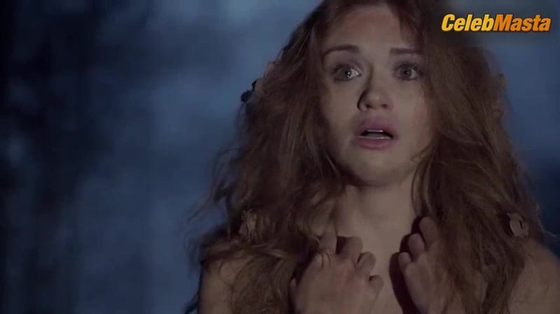Holland Roden Reveals Sexy Scene in Teen Wolf