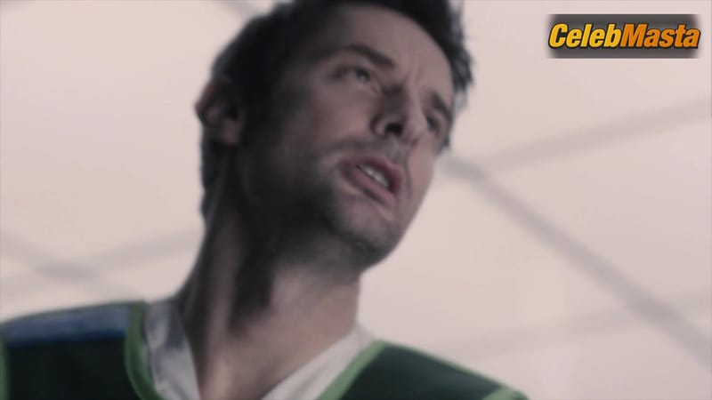 Jodie Comer's Tits Scene in Silent Witness