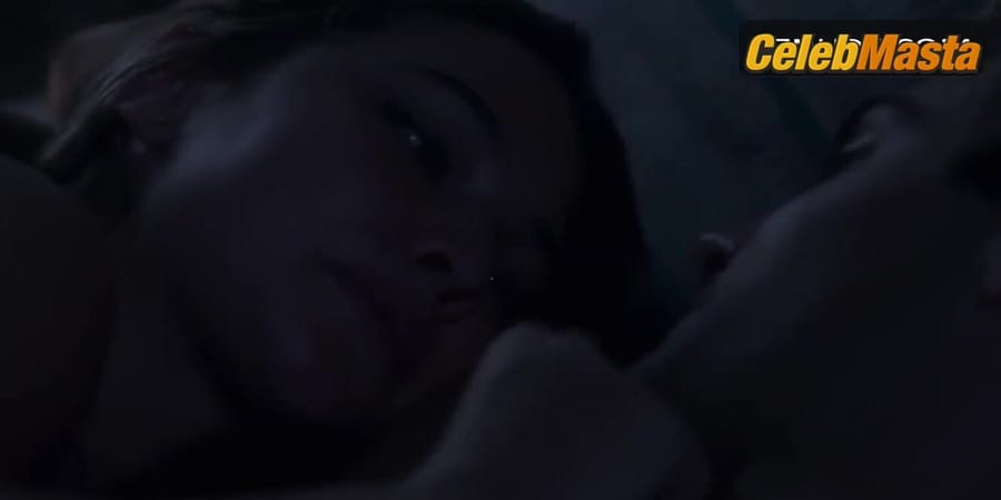 Madelyn Cline Booty, Tits Scene in Outer Banks