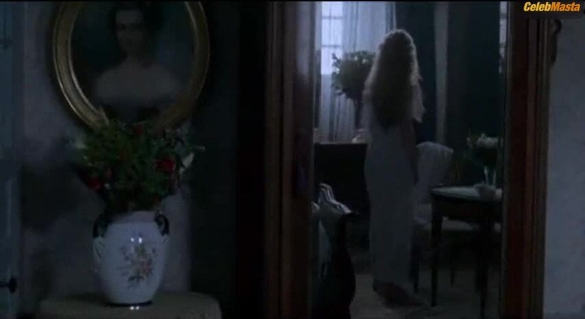 Clemence Poesy Sex Scene from Le Grand Meaulnes