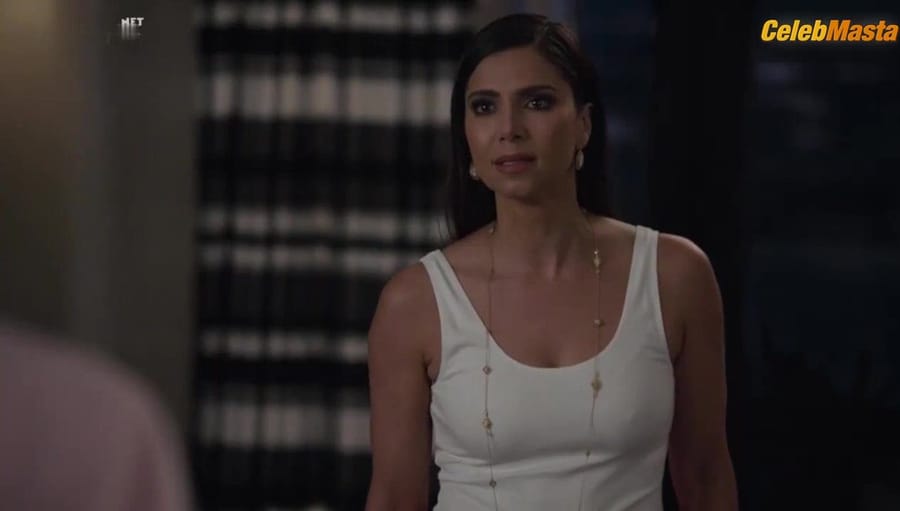 Roselyn Sanchez Tits, Swimsuit Scene in Grand Hotel
