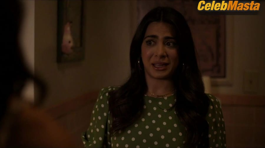 Emeraude Toubia and Isis King's Underwear Scene from With Love