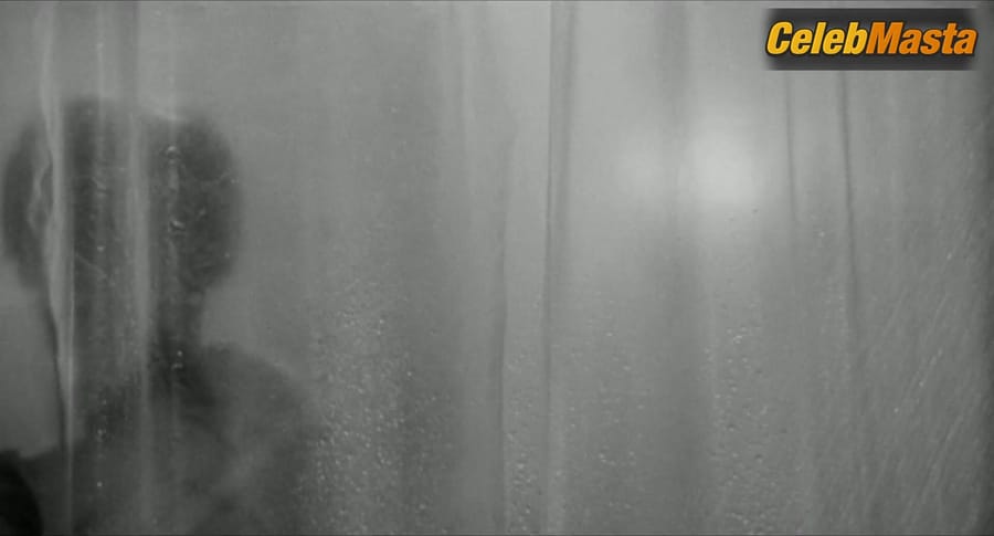 Janet Leigh Flaunts Tits Scene in Psycho
