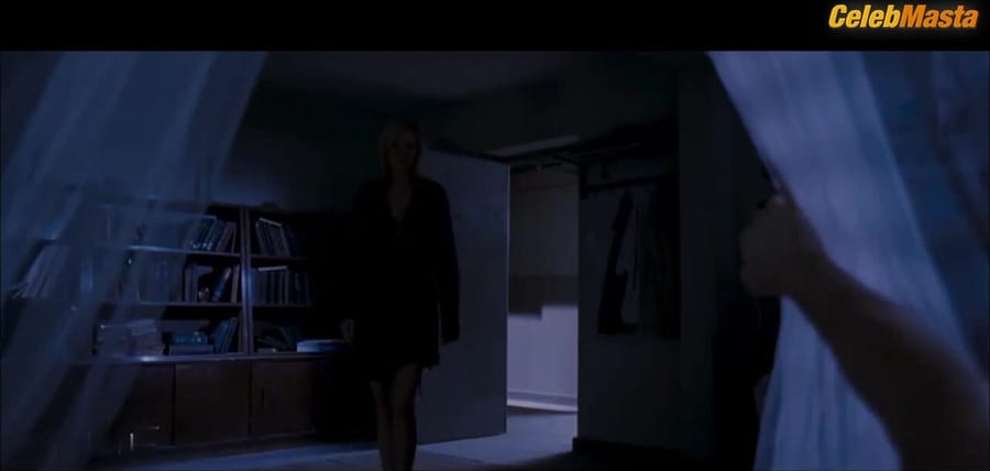 Kate Nauta's Booty, Tits Scene in Nine Miles Down