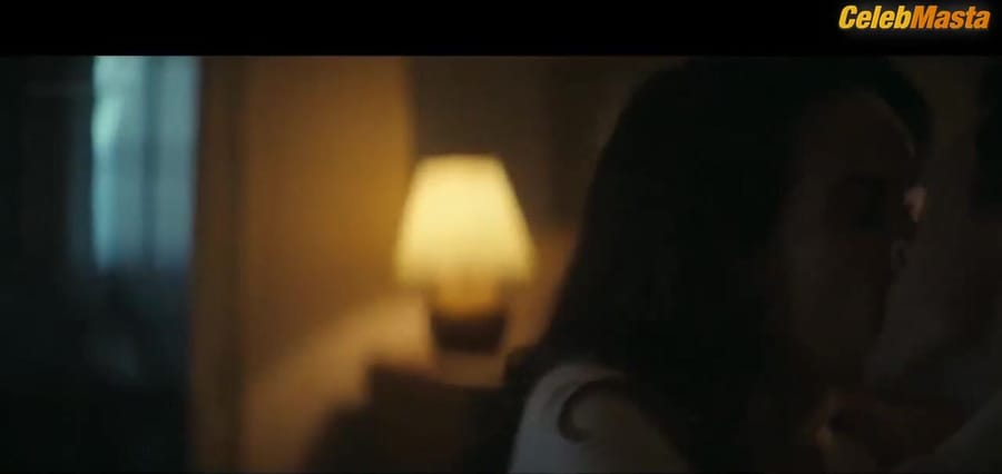 Natalia Oreiro Flaunts Tits in Scene from Yosi, The Regretful Spy