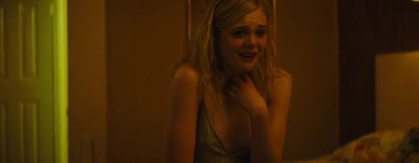 Elle Fanning Nude Scene Flashing Tits In Galveston Movie - Photo 1 of 5 photo 5