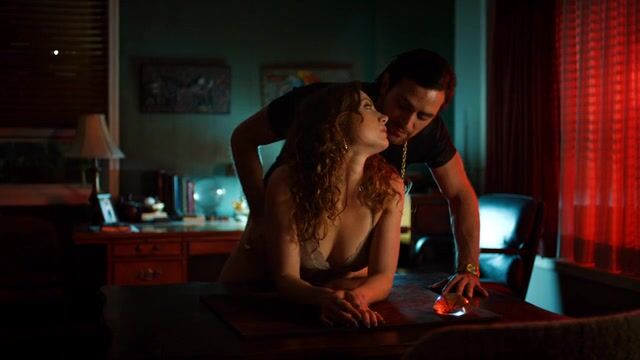 Leah Gibson Leah’s Topless Sex Scene From Shut Eye - Photo 1 of 5 photo 5