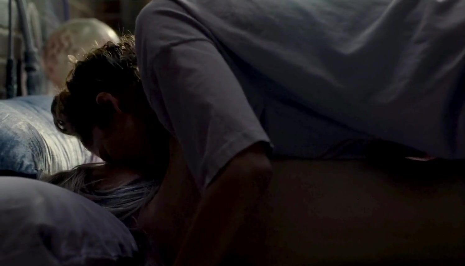 Zendaya Girl On Girl Sex Scene Video - Photo 1 of 5 photo 2