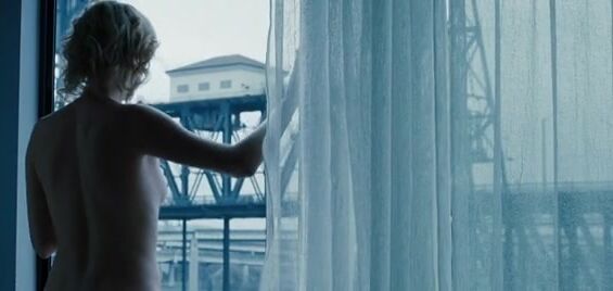 Charlize Theron Rises From Bed Completely Naked In The - Photo 2 of 5 photo 4