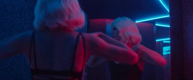 Charlize Theron Sofia Boutella And Naked Girl On Girl Scene - Photo 1 of 5 photo 5