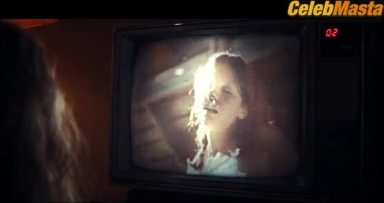 Mia Goth ’s Tits Scene From Maxxxine - Photo 1 of 5 photo 3
