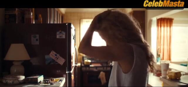 Mia Goth ’s Hot Scene In Maxxxine - Photo 2 of 5 photo 4