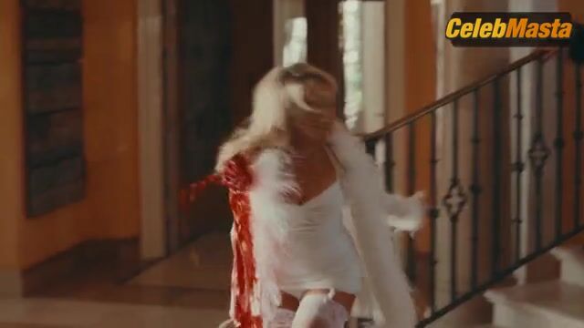 Jenna Ortega Sabrina Carpenter And Underwear Scene From - Photo 2 of 5 photo 3
