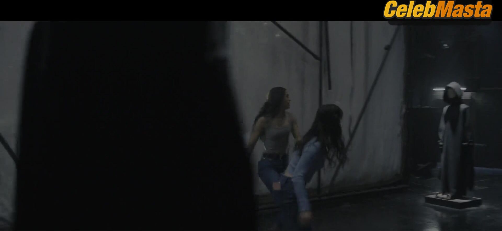 Jenna Ortega , Melissa Barrera, Samara Weaving And Liana - Photo 1 of 5 photo 4