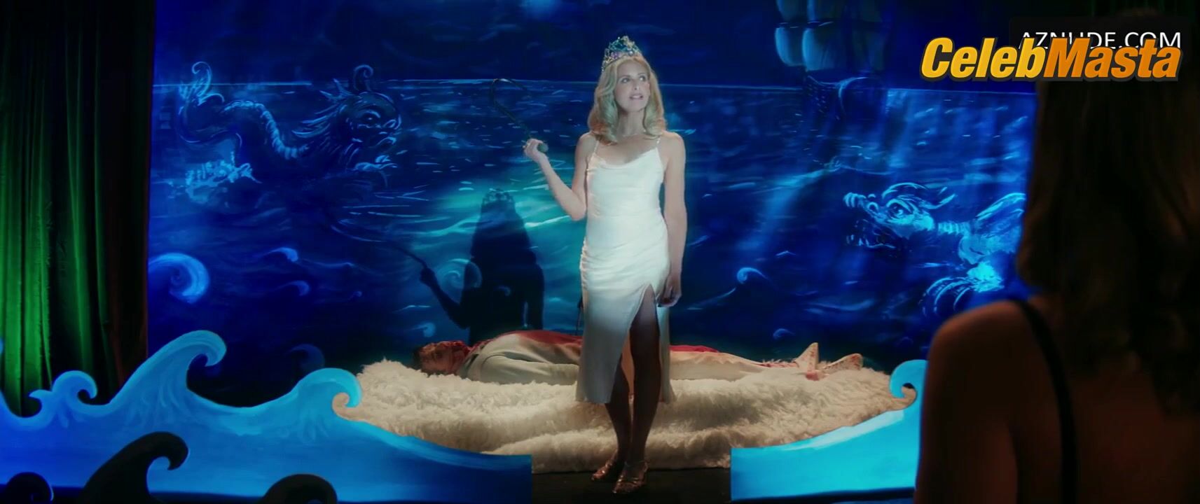 Madelyn Cline Sarah Michelle Gellar And Sexy Scene From I - Photo 2 of 5 photo 3
