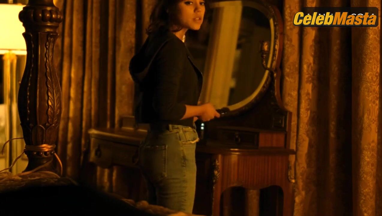 Jenna Ortega ’s Sexy Scene From Hurry Up Tomorrow - Photo 2 of 5
