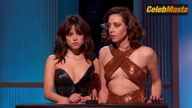 Aubrey Plaza And Jenna Ortega Sexy Scene From Screen - Photo 1 of 5 photo 3