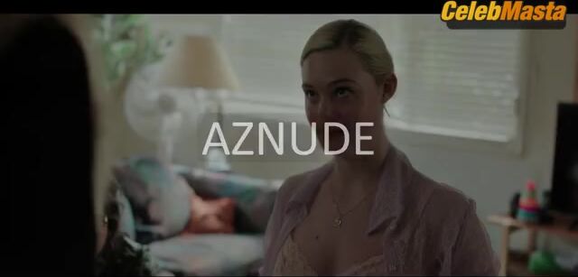 Elle Fanning Tits, Prosthetic Scene From Margo’s - Photo 1 of 5 photo 2